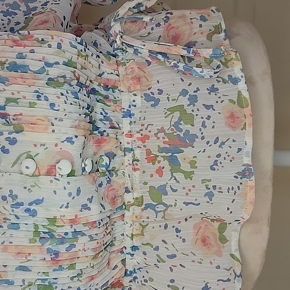 A.N.A Sheer, Floral, Button Blouse, Size PS.  EUC! - Picture 4 of 8